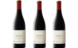 Pinot Noir Collector Gift Set